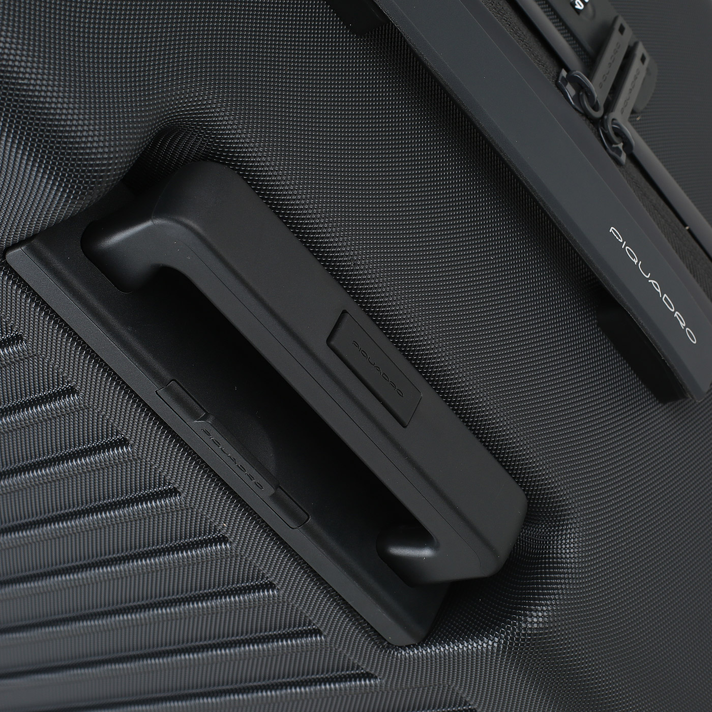 Чемодан большой L из поликарбоната с кодовым замком Piquadro Seeker