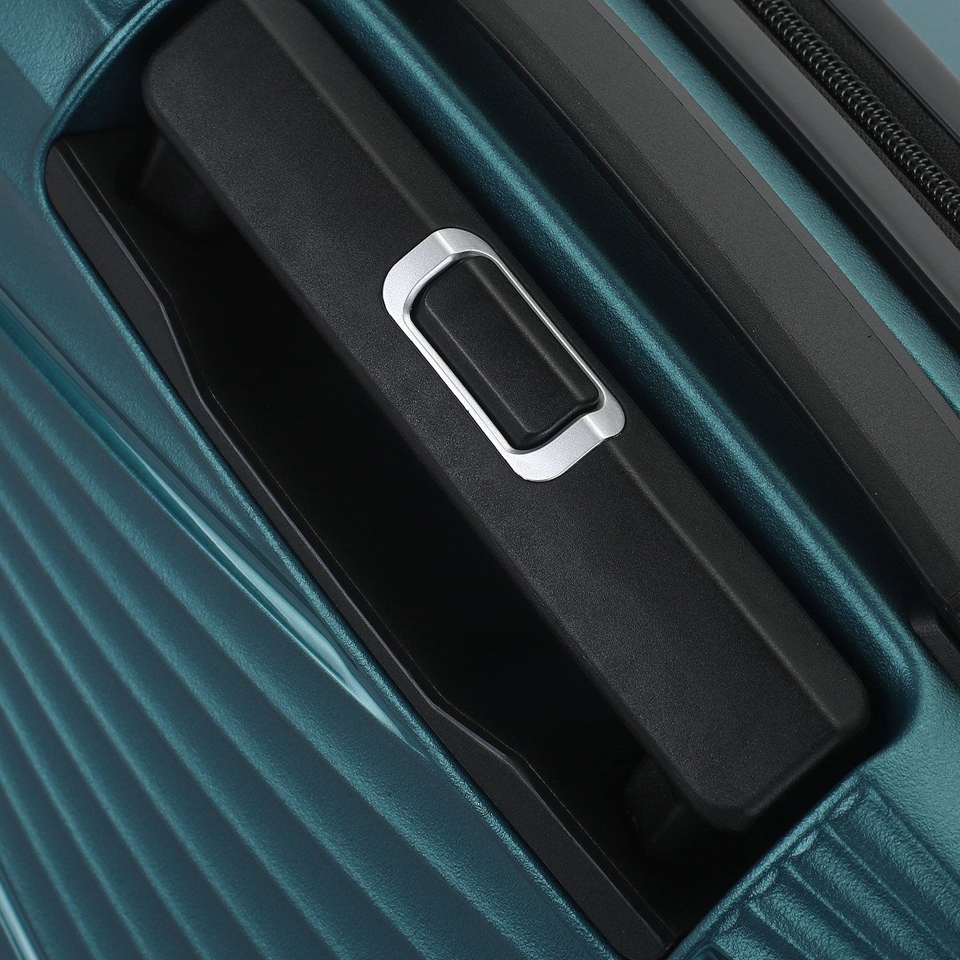 Чемодан для ручной клади из полипропилена с кодовым замком Eberhart Elemental