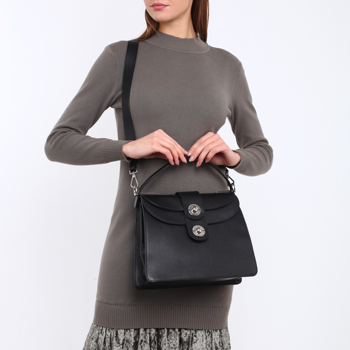 Сумка с откидным клапаном Coccinelle Leila