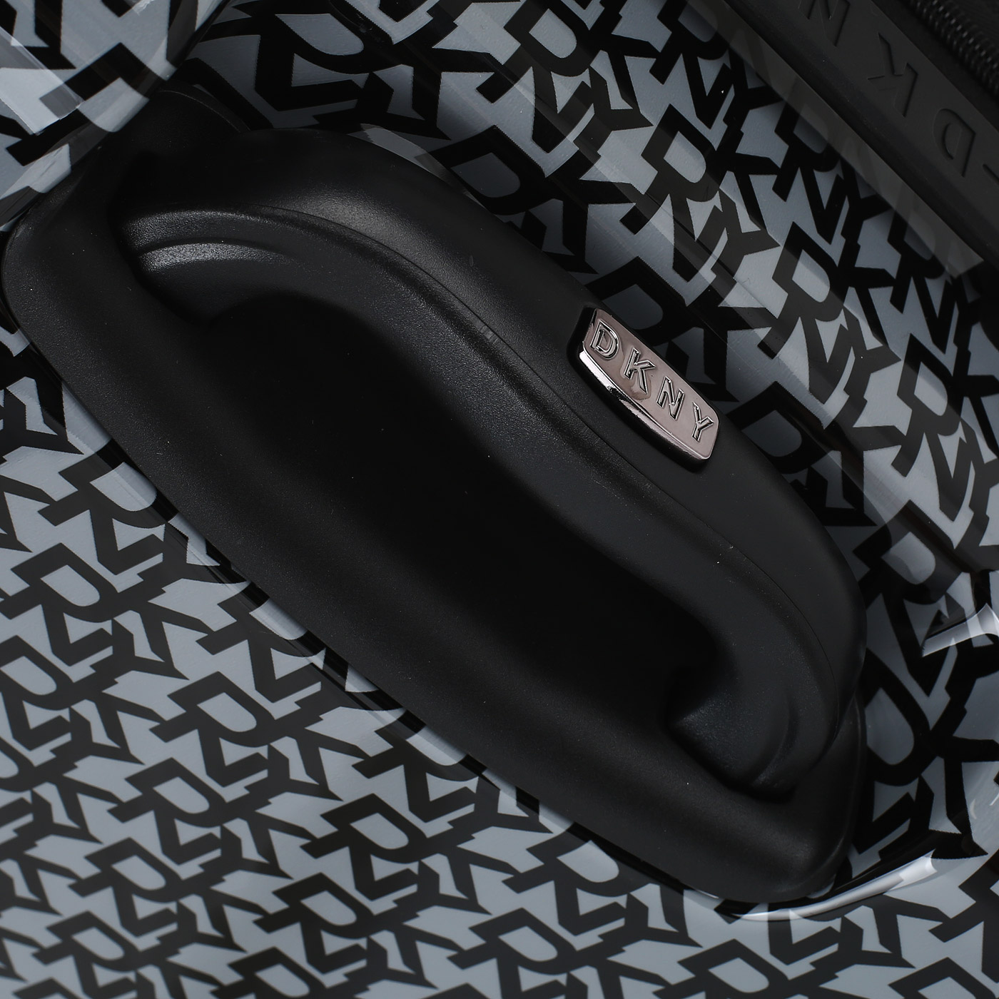 Чемодан большой L из ABS-пластика с кодовым замком DKNY DKNY-069 Vintage Signature Hardside