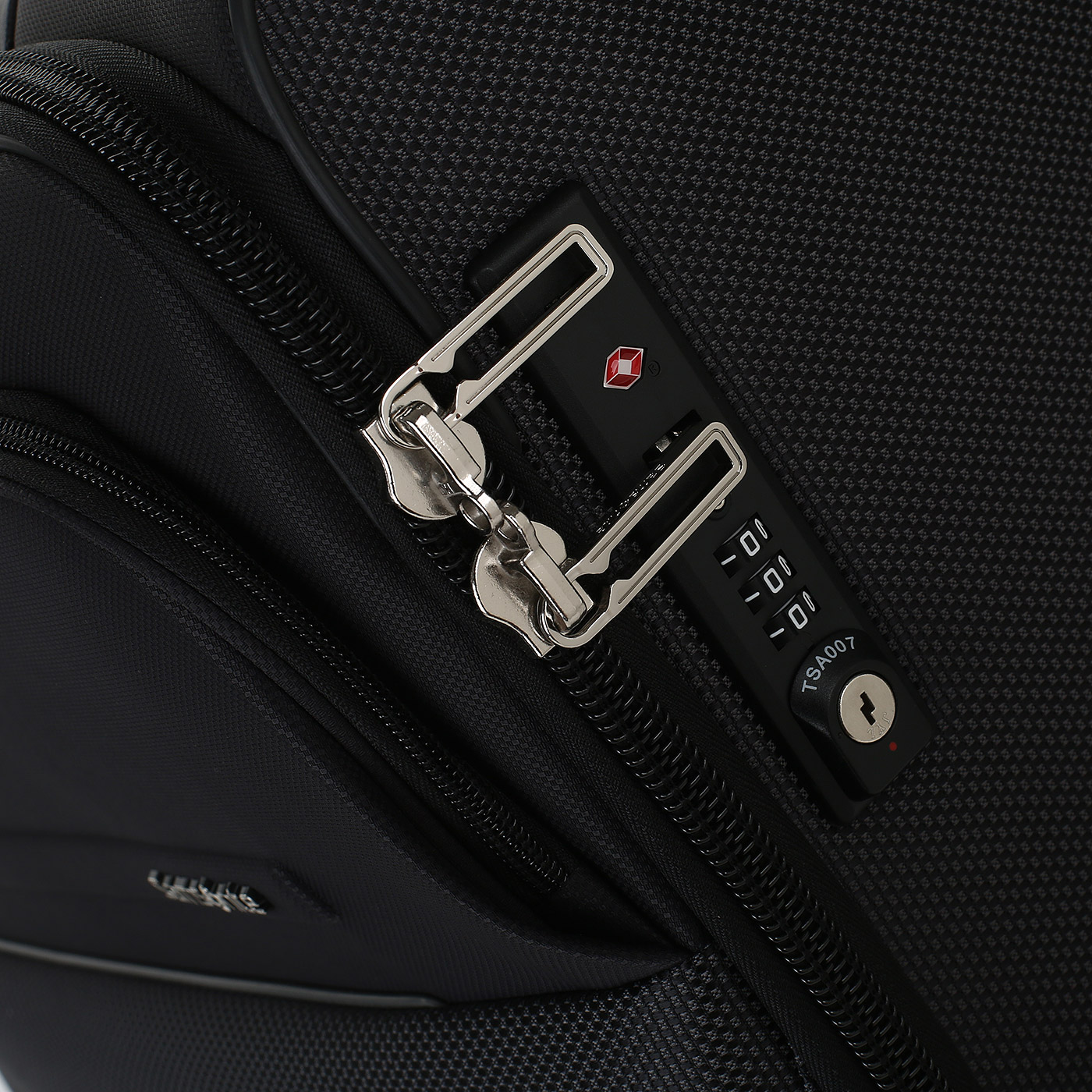 Чемодан большой L тканевый с кодовым замком Samsonite B-Lite Icon