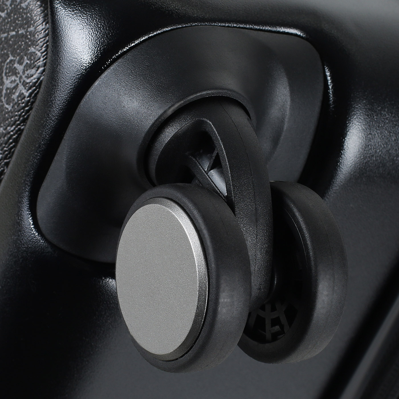 Чемодан большой L из полиурeтана Guess Verona