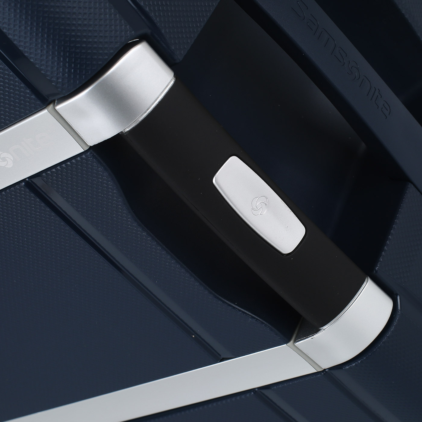 Чемодан большой L из полипропилена Samsonite S’Cure DLX
