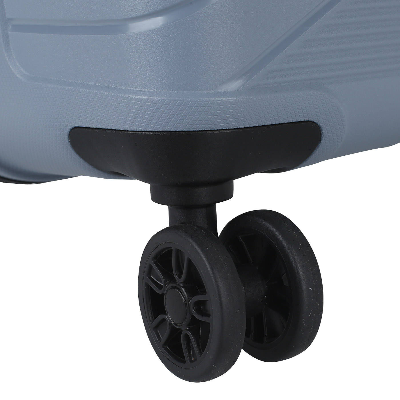 Чемодан большой L из полипропилена с кодовым замком American Tourister Airconic