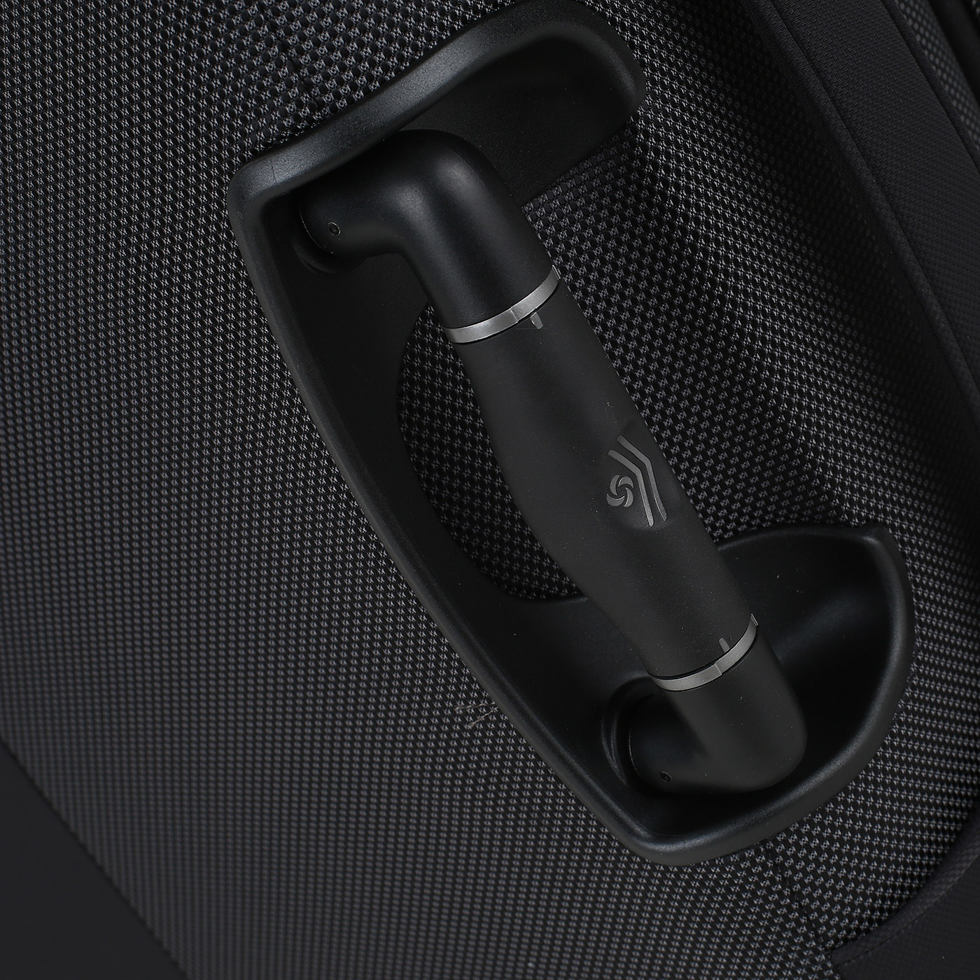 Чемодан большой L тканевый с кодовым замком Samsonite B-Lite Icon