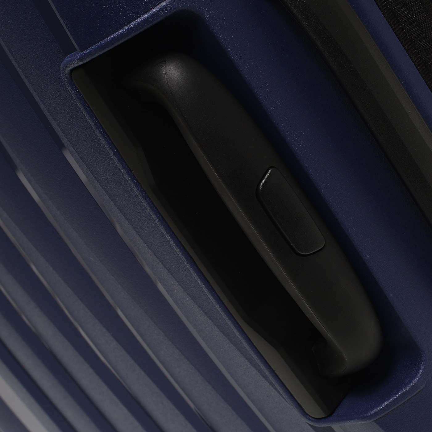 Чемодан средний M из полипропилена Eberhart Dune