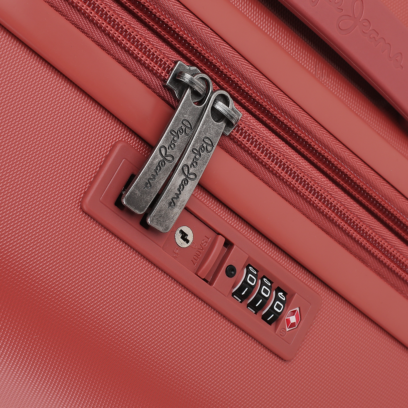 Чемодан средний M из ABS-пластика Pepe Jeans London Highlight