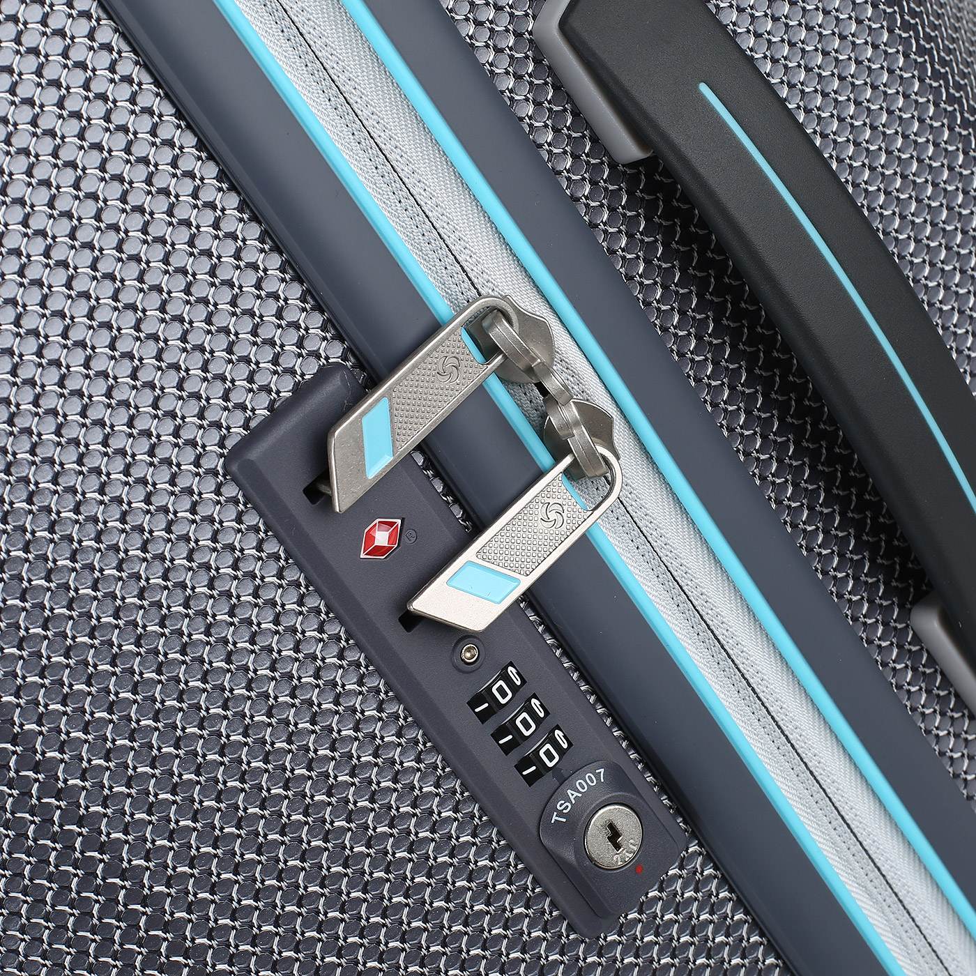 Чемодан очень большой XL из поликарбоната с кодовым замком Samsonite MixMesh