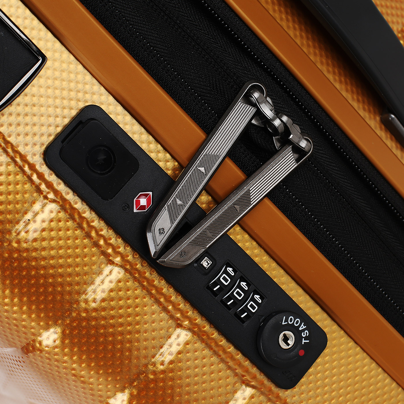 Чемодан для ручной клади  с кодовым замком Samsonite Proxis