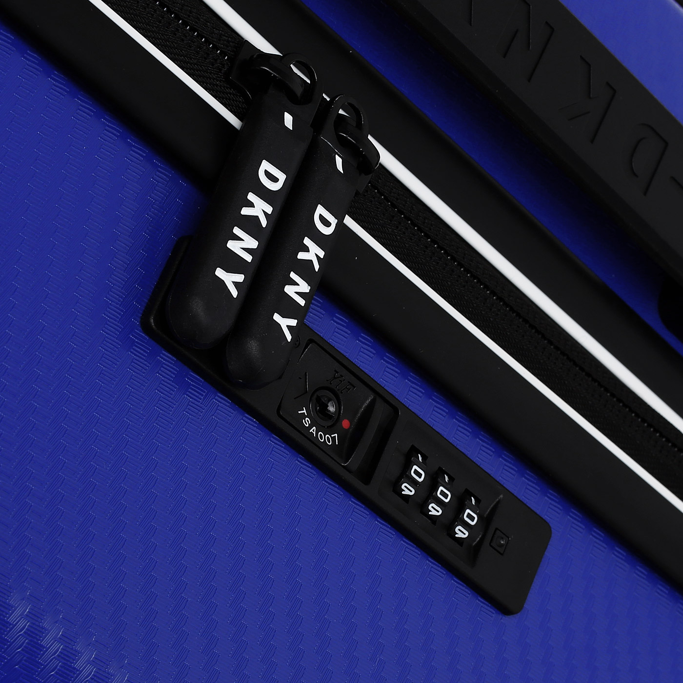 Чемодан средний M из ABS-пластика с кодовым замком DKNY DKNY-118 Blaze